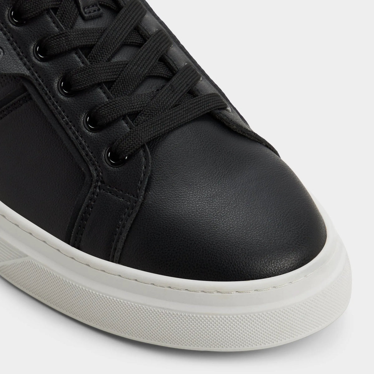 Black/black