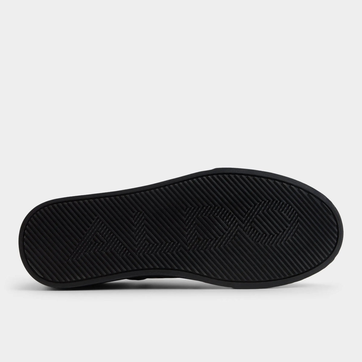 Black/black