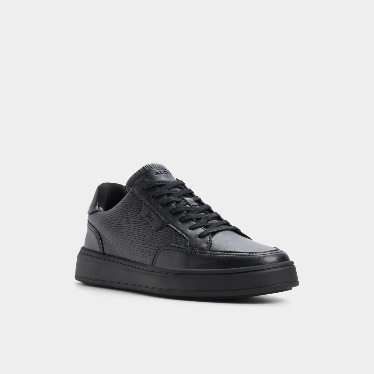 Black/black