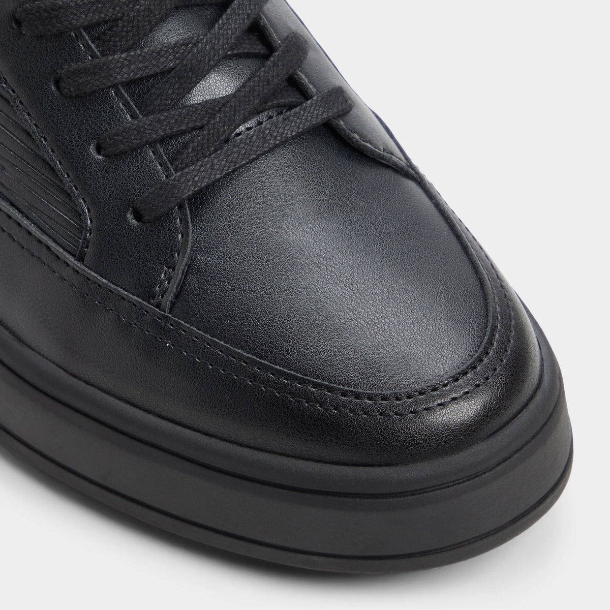 Black/black
